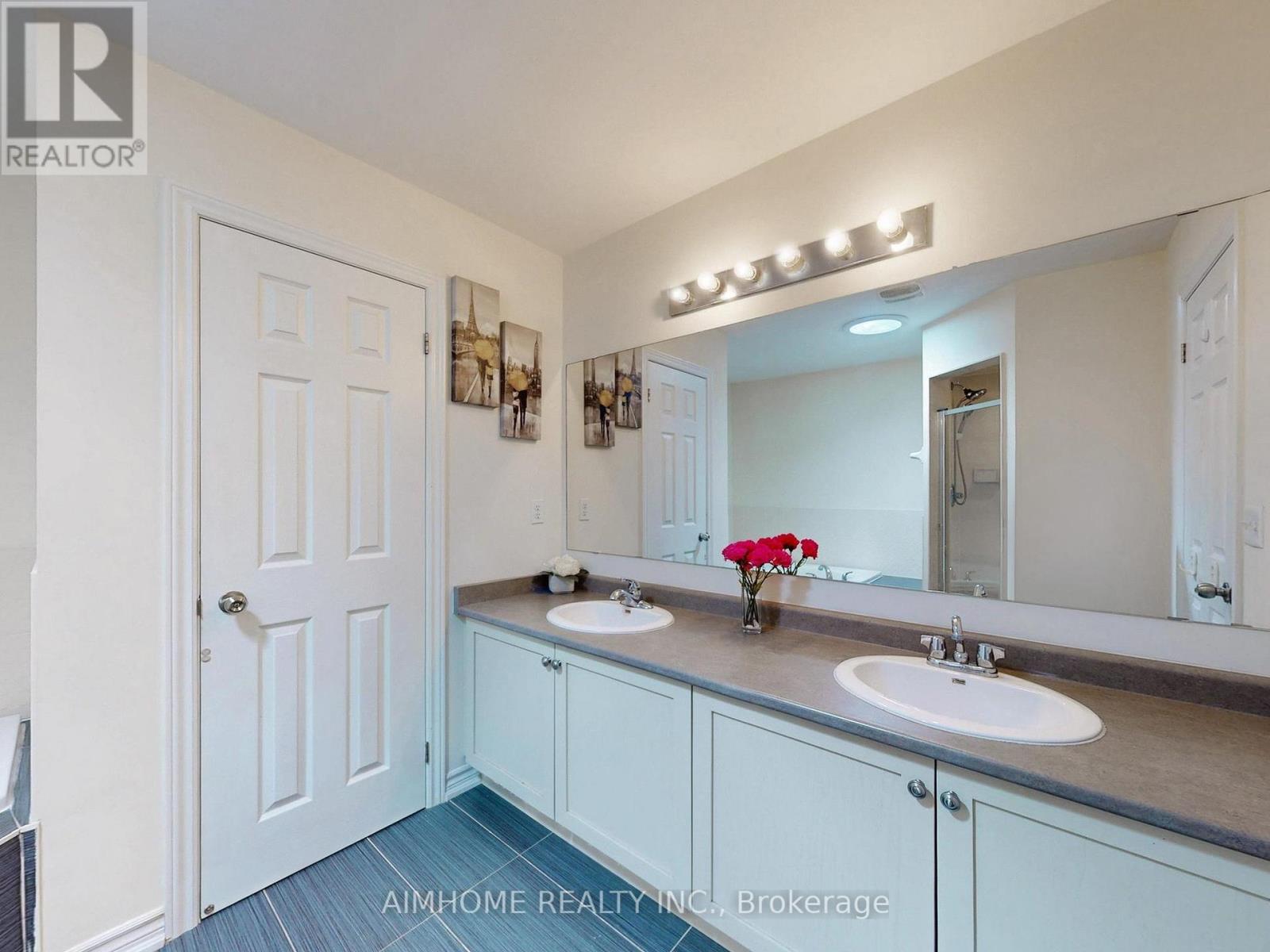 103 Evershot Crescent, Markham, Ontario  L6E 0L6 - Photo 27 - N12433572