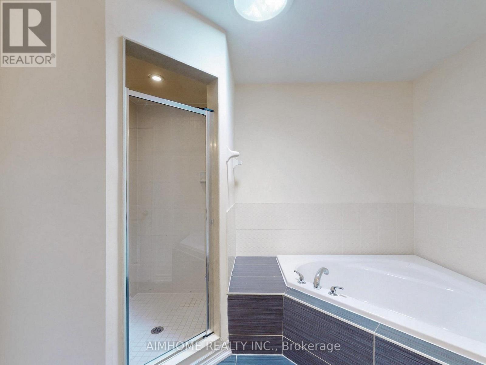 103 Evershot Crescent, Markham, Ontario  L6E 0L6 - Photo 29 - N12433572