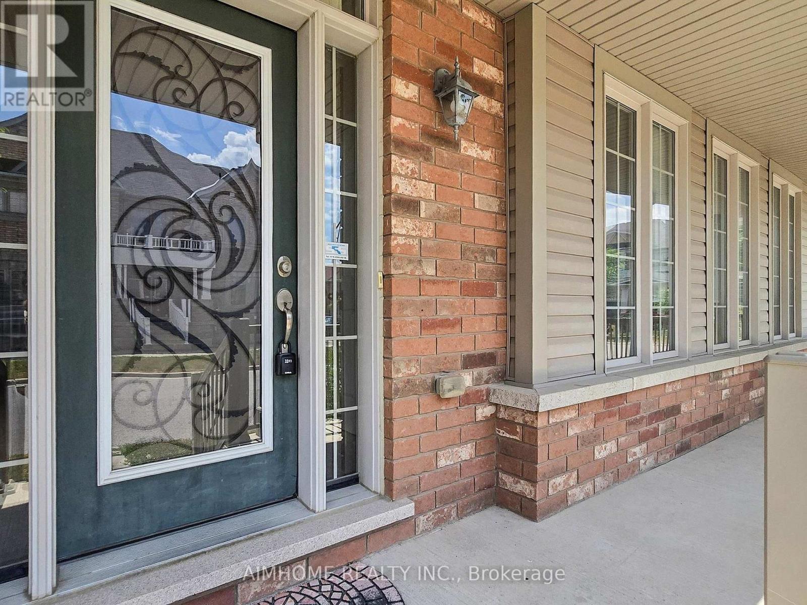 103 Evershot Crescent, Markham, Ontario  L6E 0L6 - Photo 6 - N12433572