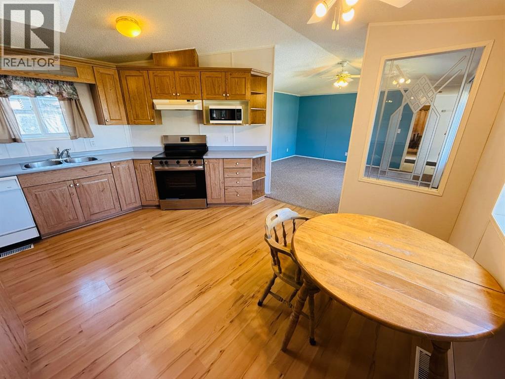 217 Centre Street, Enchant, Alberta  T0K 0V0 - Photo 10 - A2260946
