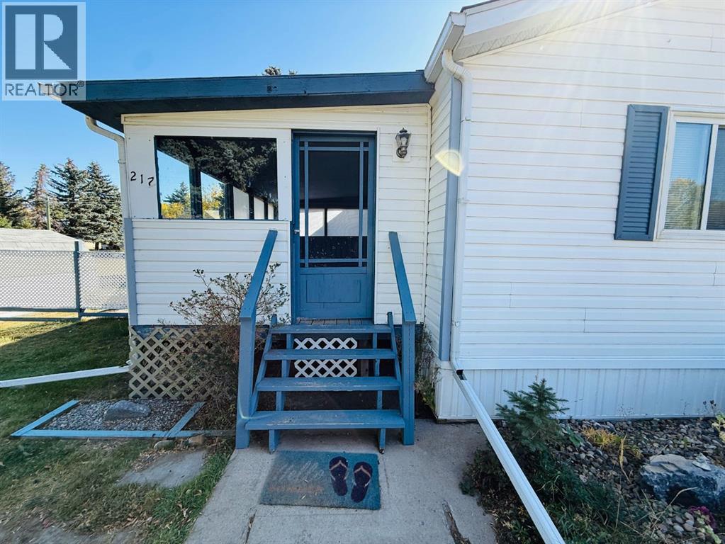 217 Centre Street, Enchant, Alberta  T0K 0V0 - Photo 2 - A2260946
