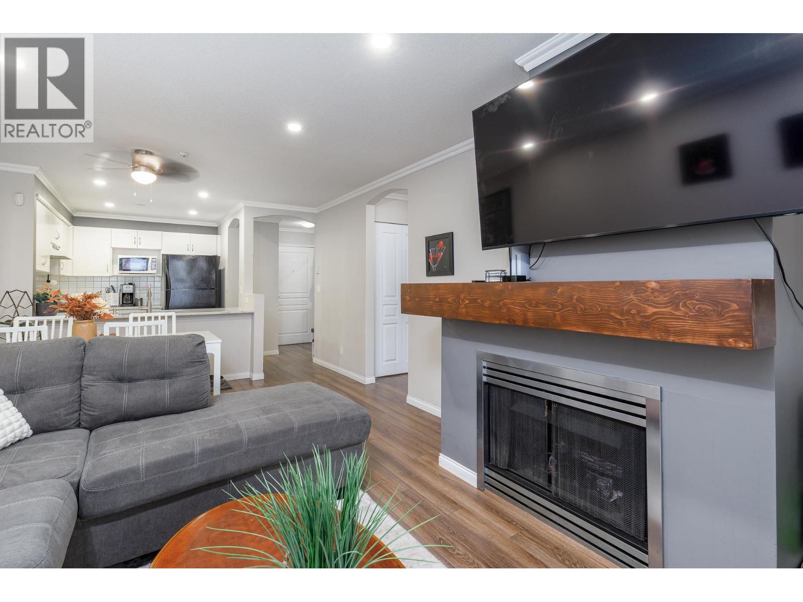 202 3033 Terravista Place, Port Moody, British Columbia  V3H 5A3 - Photo 1 - R3052574