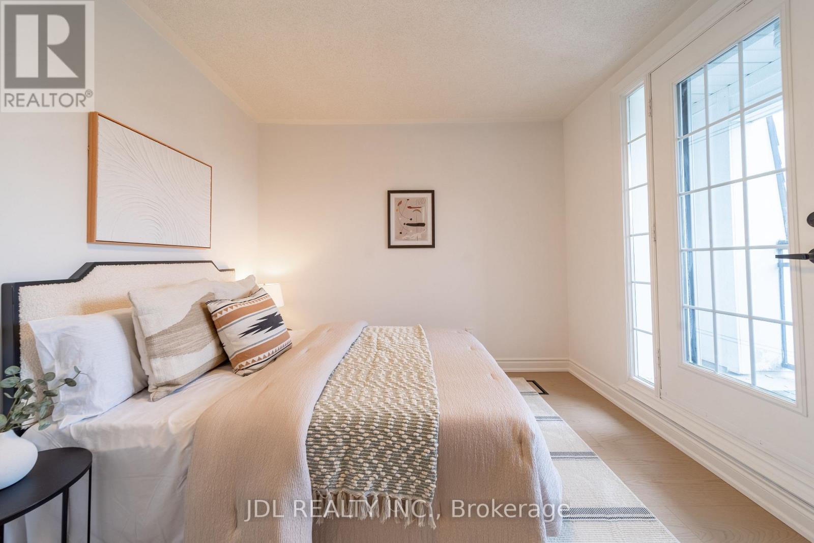 51 Routliffe Lane, Toronto, Ontario  M2N 0A5 - Photo 23 - C12433589