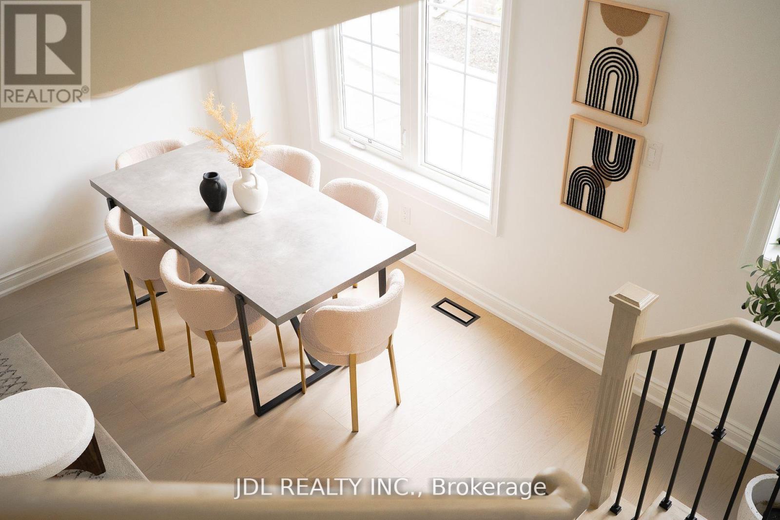 51 Routliffe Lane, Toronto, Ontario  M2N 0A5 - Photo 6 - C12433589
