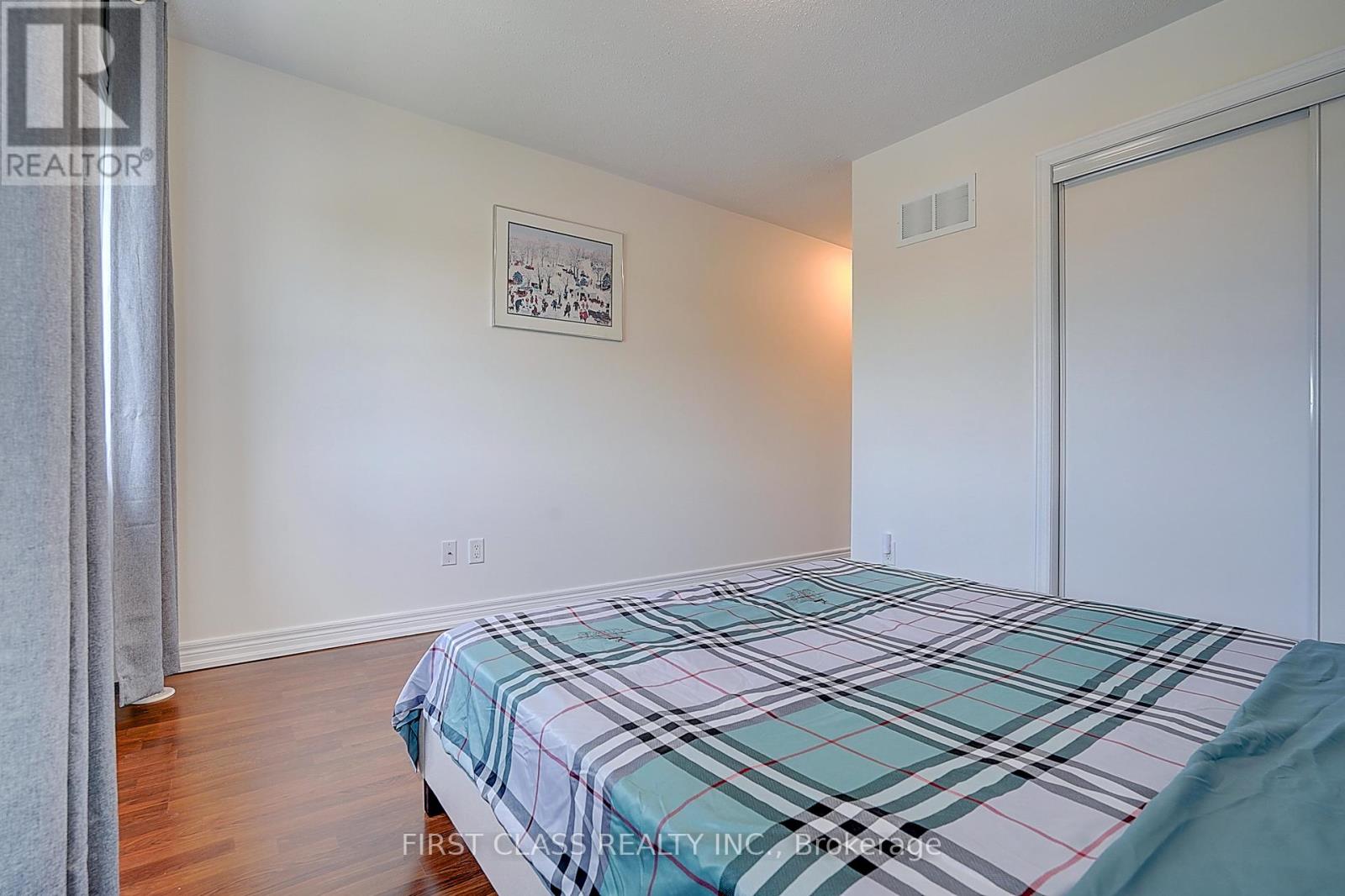 5303 Major Mackenzie Drive E, Markham, Ontario  L6C 0N3 - Photo 17 - N12433587