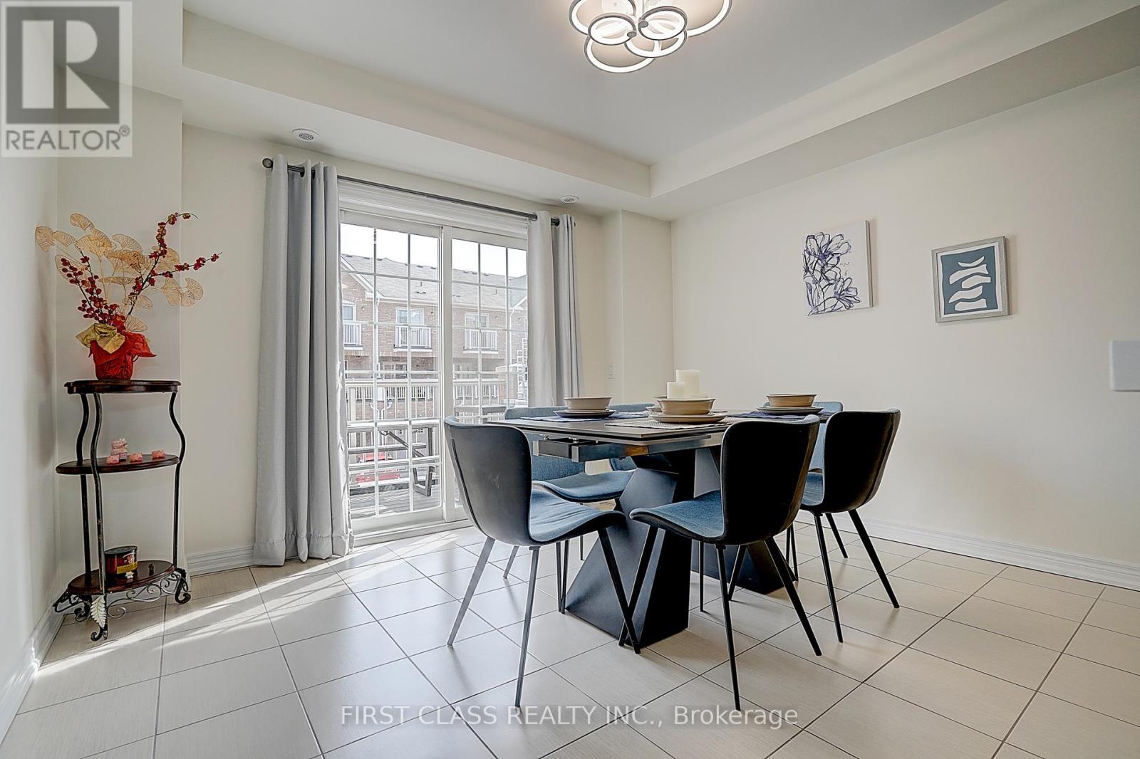 5303 Major Mackenzie Drive E, Markham, Ontario  L6C 0N3 - Photo 8 - N12433587