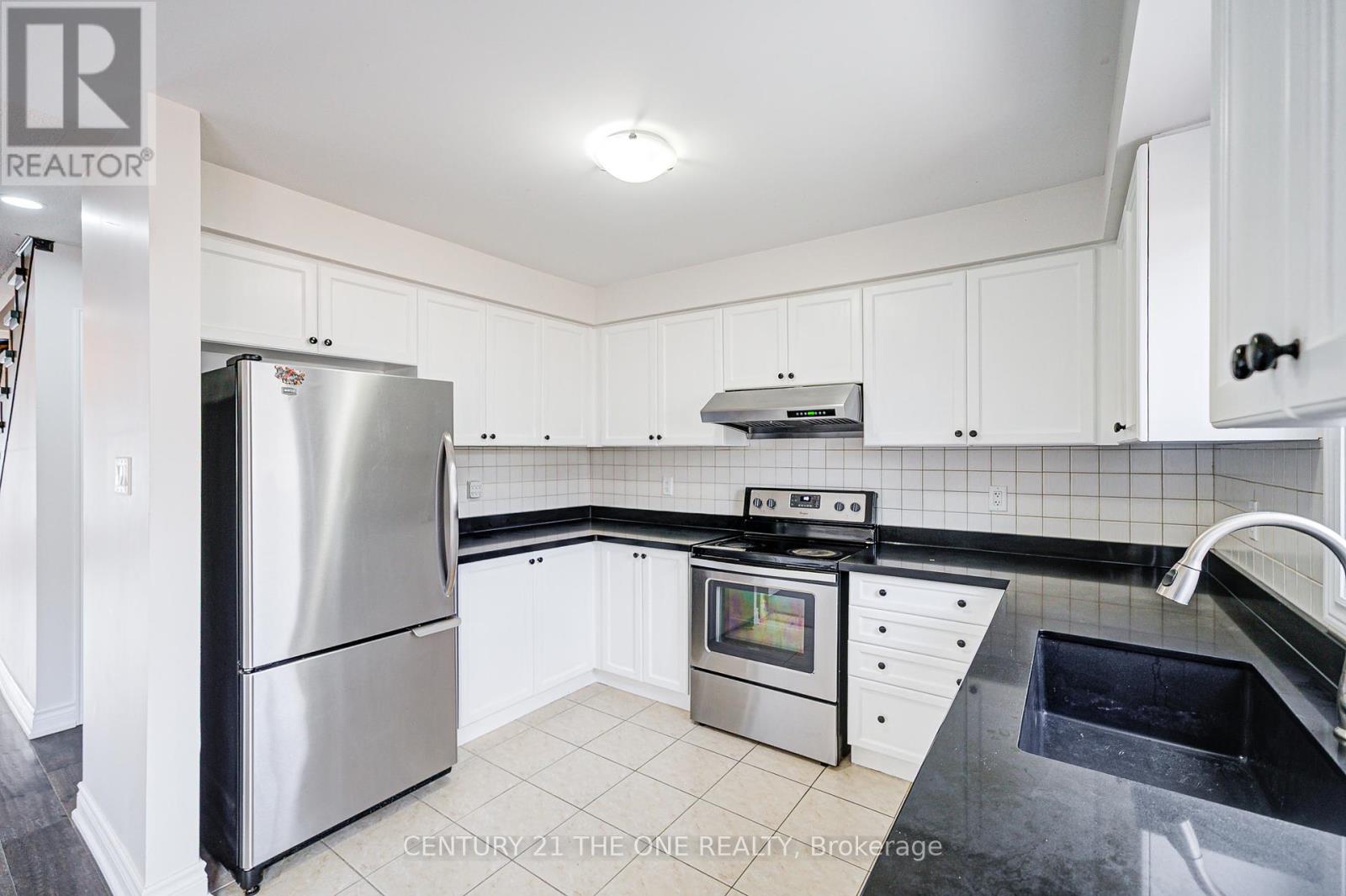 52 Stoyell Drive, Richmond Hill, Ontario  L4E 0M7 - Photo 14 - N12433591