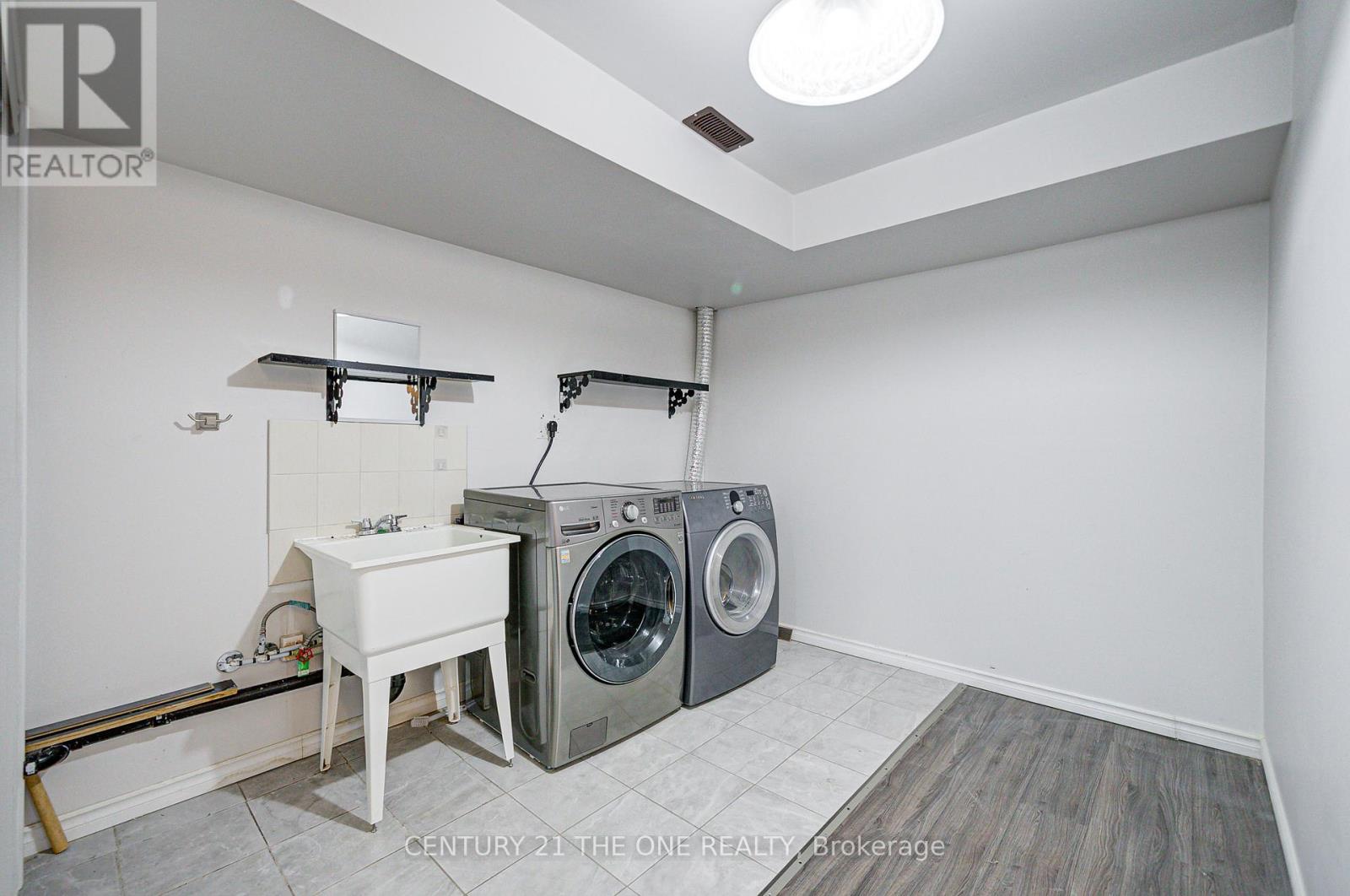 52 Stoyell Drive, Richmond Hill, Ontario  L4E 0M7 - Photo 33 - N12433591