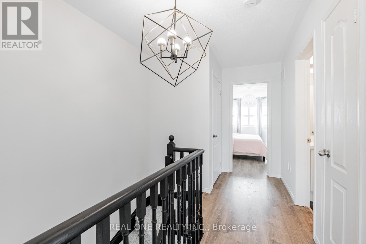 16 Bearings Avenue, Whitchurch-Stouffville, Ontario  L4A 0W6 - Photo 16 - N12433598