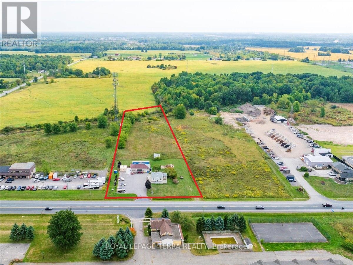 13029 Lundys Lane, Thorold, Ontario  L0S 1A0 - Photo 2 - X12433581