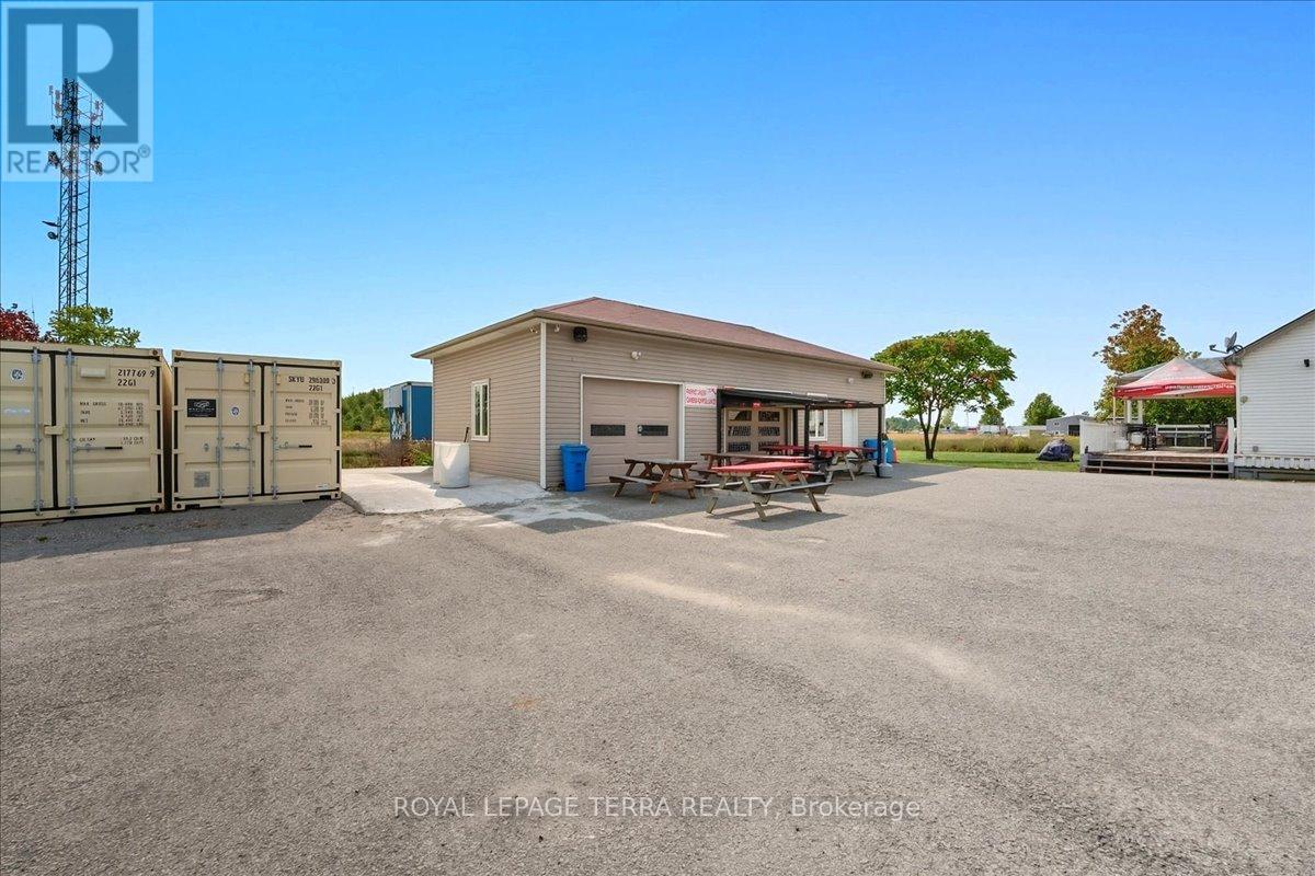 13029 Lundys Lane, Thorold, Ontario  L0S 1A0 - Photo 21 - X12433581
