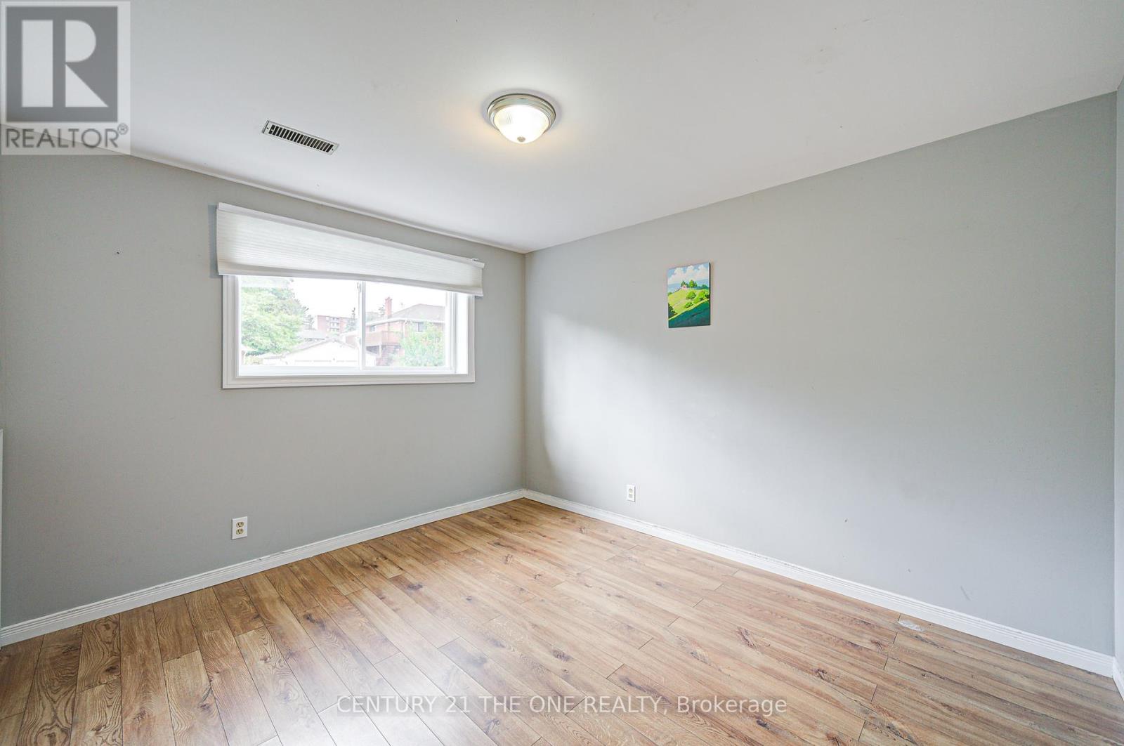25 Carrol Street, Kitchener, Ontario  N2C 1T4 - Photo 30 - X12433592