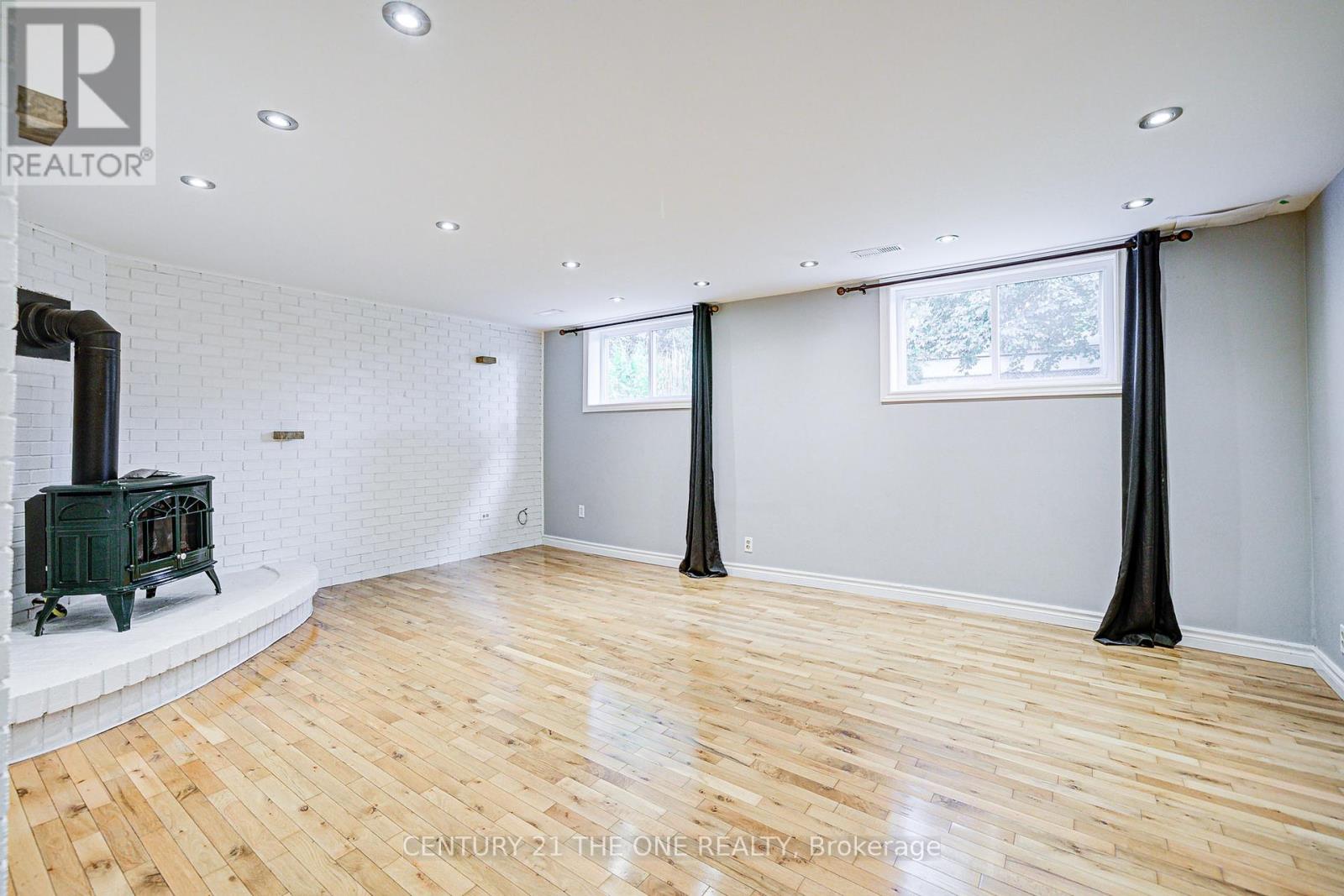 25 Carrol Street, Kitchener, Ontario  N2C 1T4 - Photo 35 - X12433592