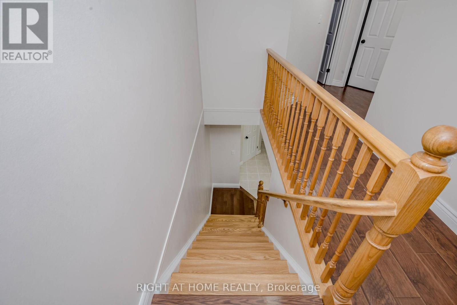 51 Hawkins Drive, Cambridge, Ontario  N1T 1Z7 - Photo 18 - X12433595
