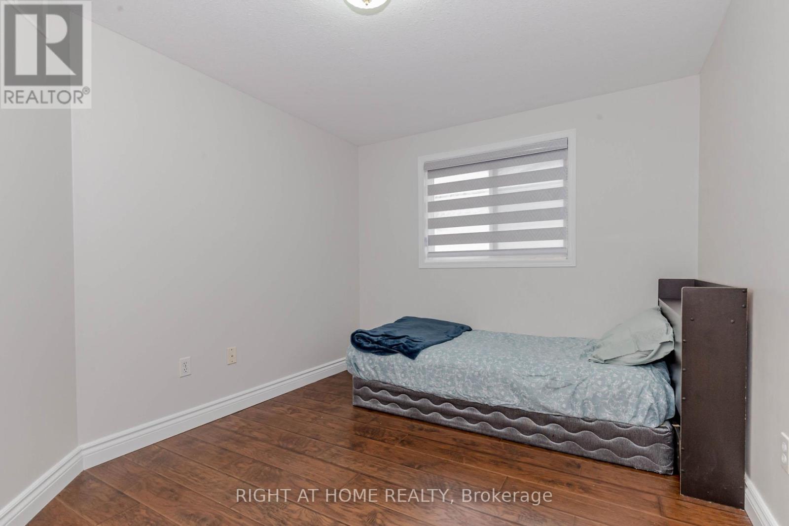 51 Hawkins Drive, Cambridge, Ontario  N1T 1Z7 - Photo 23 - X12433595
