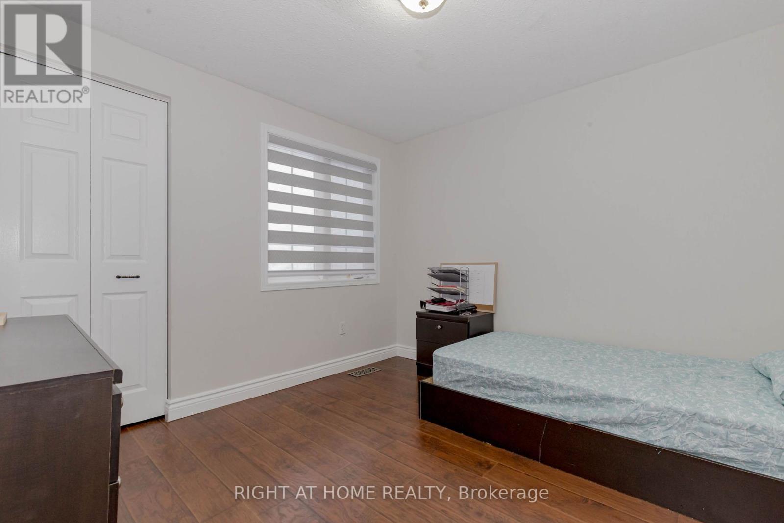 51 Hawkins Drive, Cambridge, Ontario  N1T 1Z7 - Photo 26 - X12433595