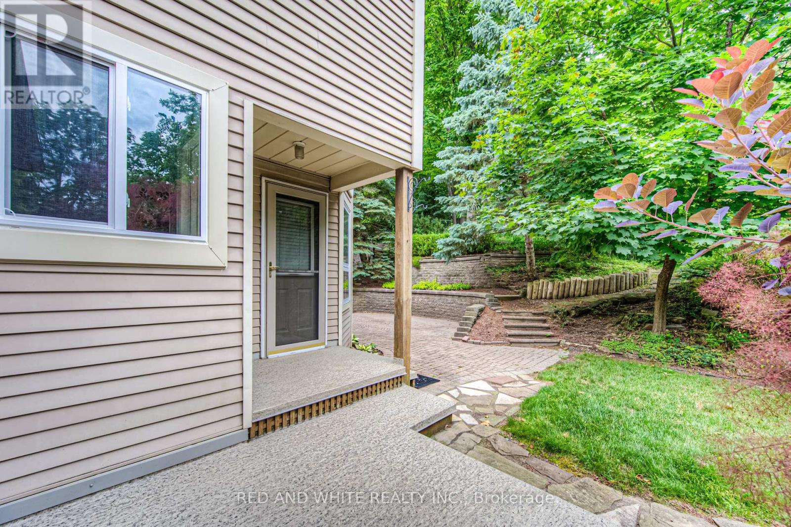 2 Morningview Place, Kitchener, Ontario  N2P 1Z2 - Photo 33 - X12433603