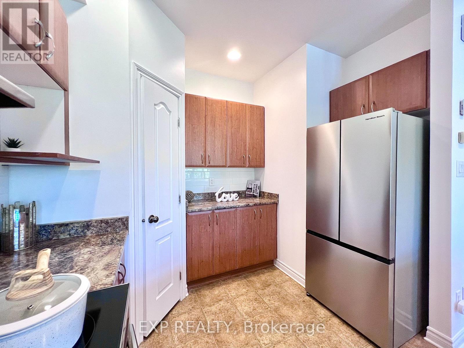 457 Foxhall Way, Ottawa, Ontario  K2M 0G2 - Photo 15 - X12433617
