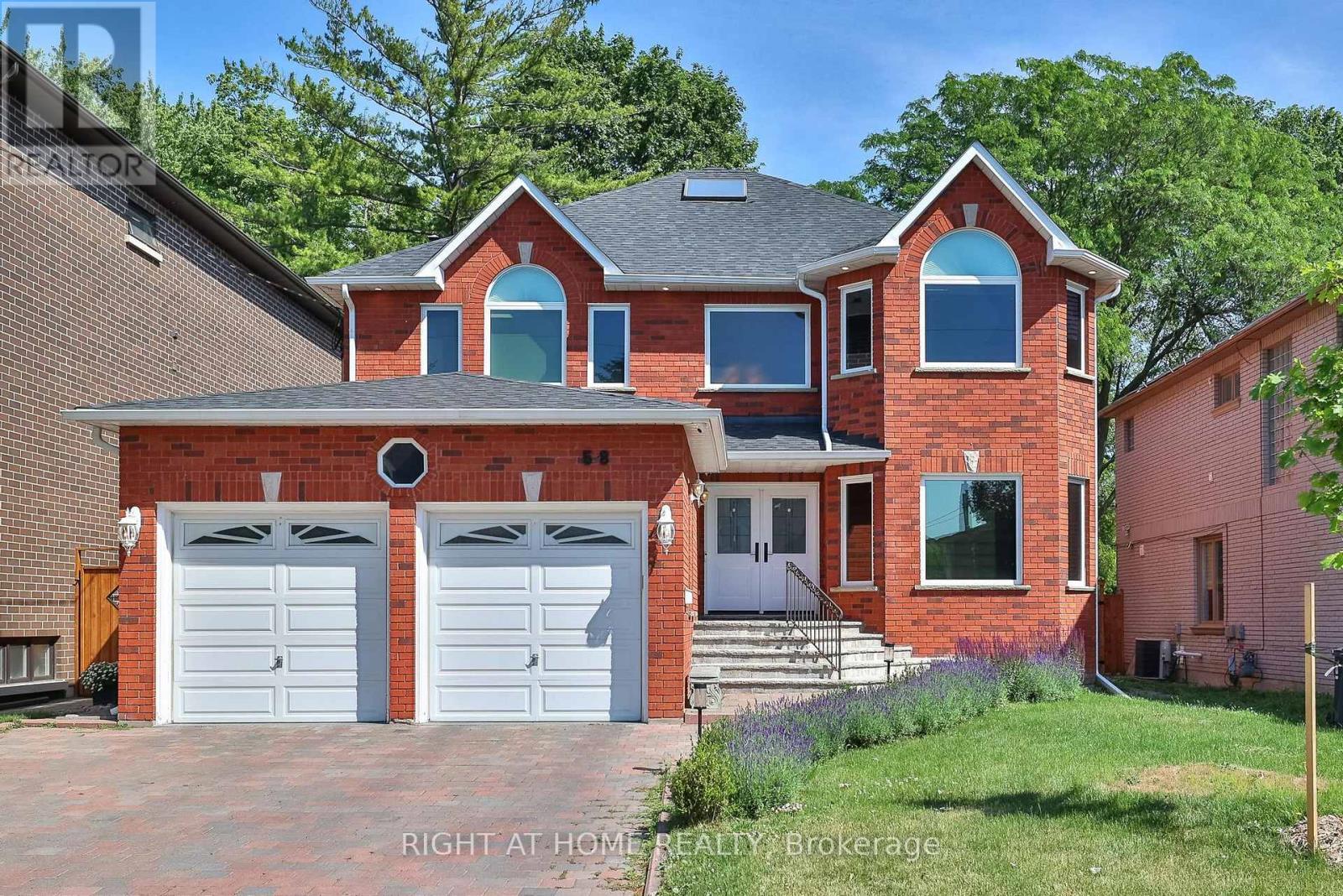 58 Yorkview Drive, Toronto (Willowdale West), Ontario  M2R 1J8 - Photo 1 - C12433616