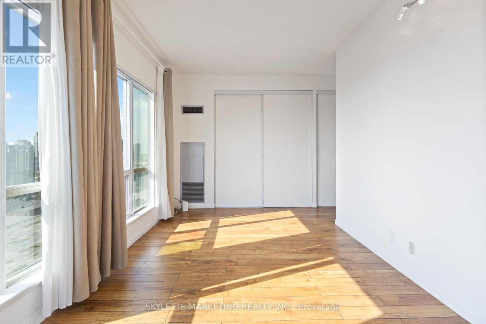 Ph205 - 18 Lee Centre Drive, Toronto (Woburn), Ontario  M1H 3H5 - Photo 25 - E12433630