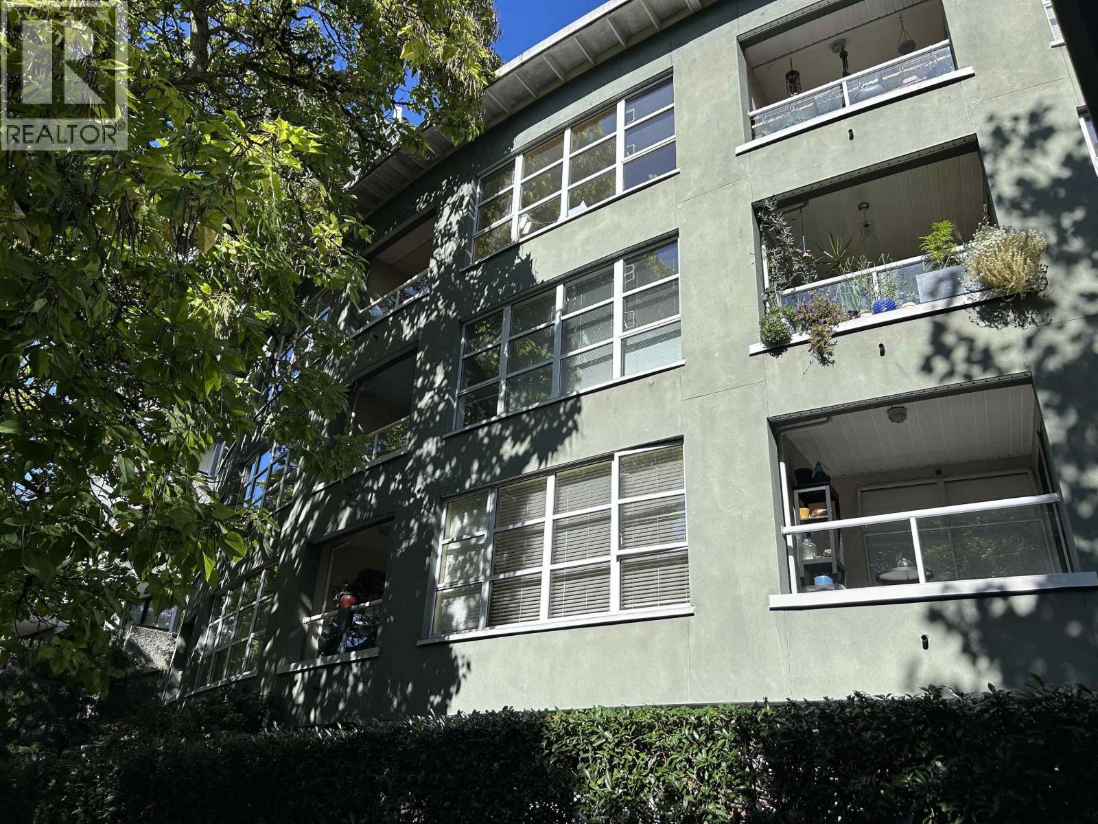 209 1705 Nelson Street, Vancouver, British Columbia  V6G 1M6 - Photo 2 - R3050955