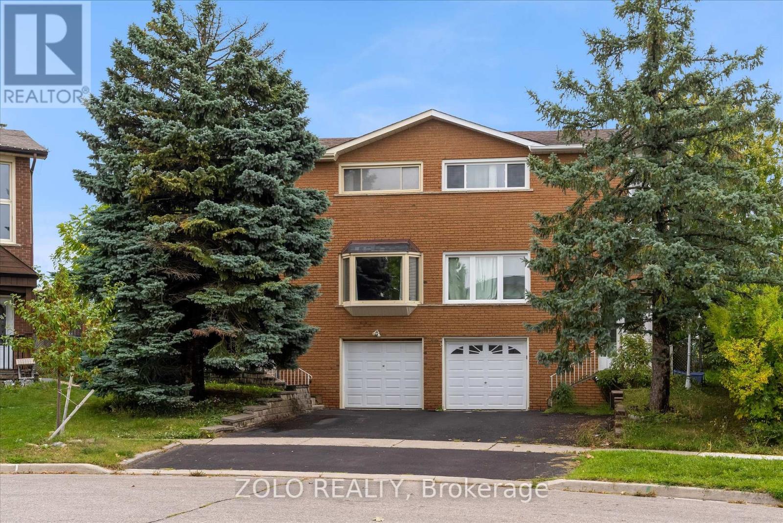 29 NEWLYN CRESCENT, Brampton, Ontario