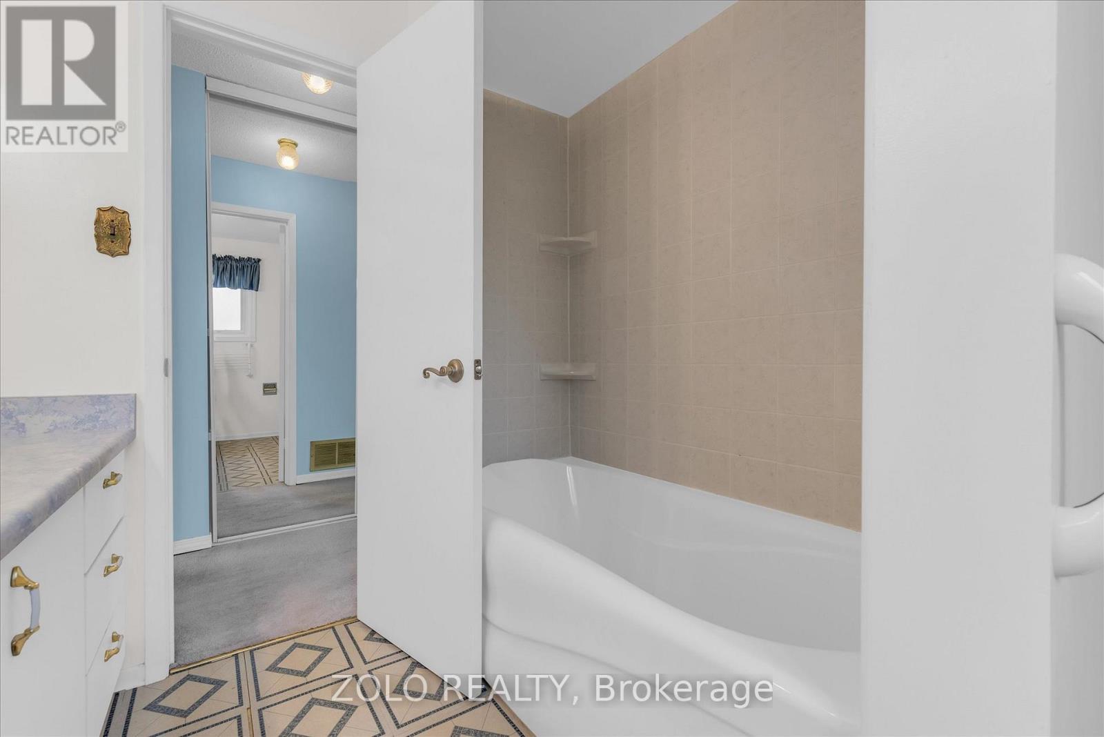 29 Newlyn Crescent, Brampton, Ontario  L6V 3A9 - Photo 33 - W12433633