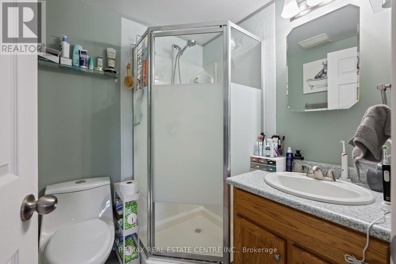 316 Olde Village Court, Shelburne, Ontario  L0N 1S2 - Photo 13 - X12433618