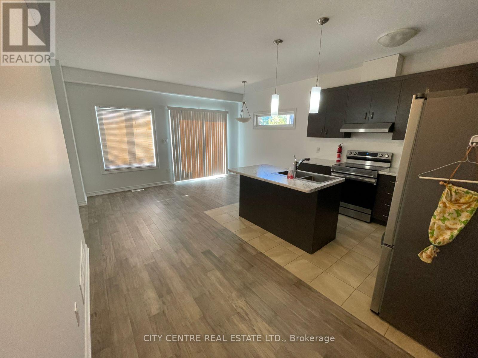 308 Louise Street, Welland, Ontario  L3B 0H8 - Photo 11 - X12433619