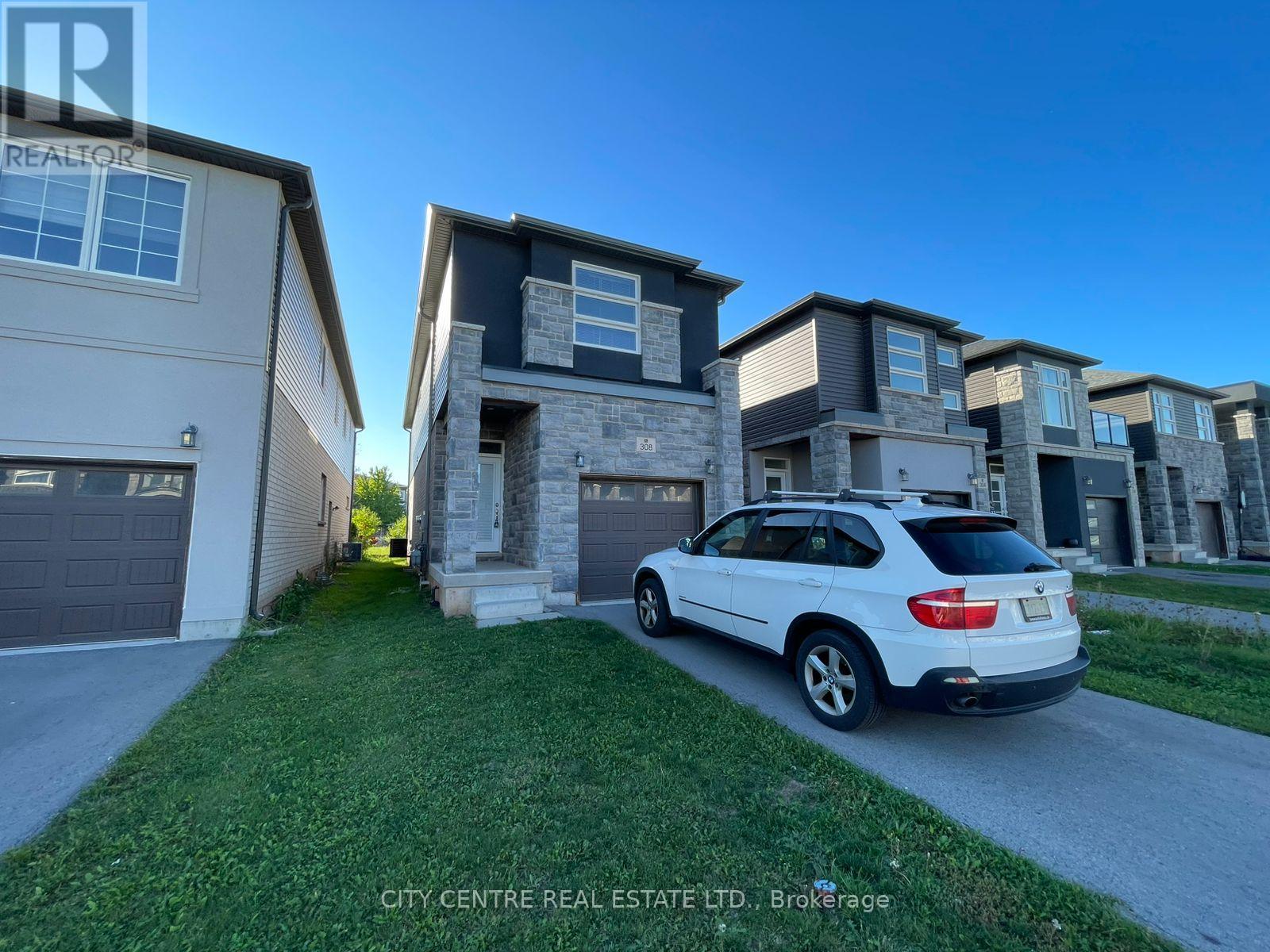 308 Louise Street, Welland, Ontario  L3B 0H8 - Photo 2 - X12433619