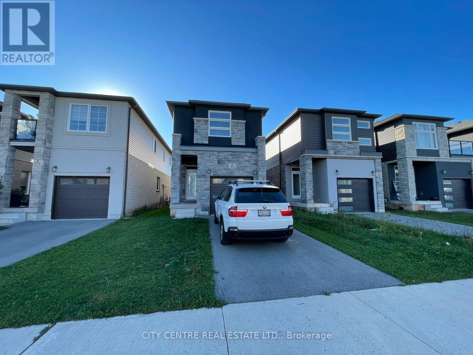 308 Louise Street, Welland, Ontario  L3B 0H8 - Photo 5 - X12433619