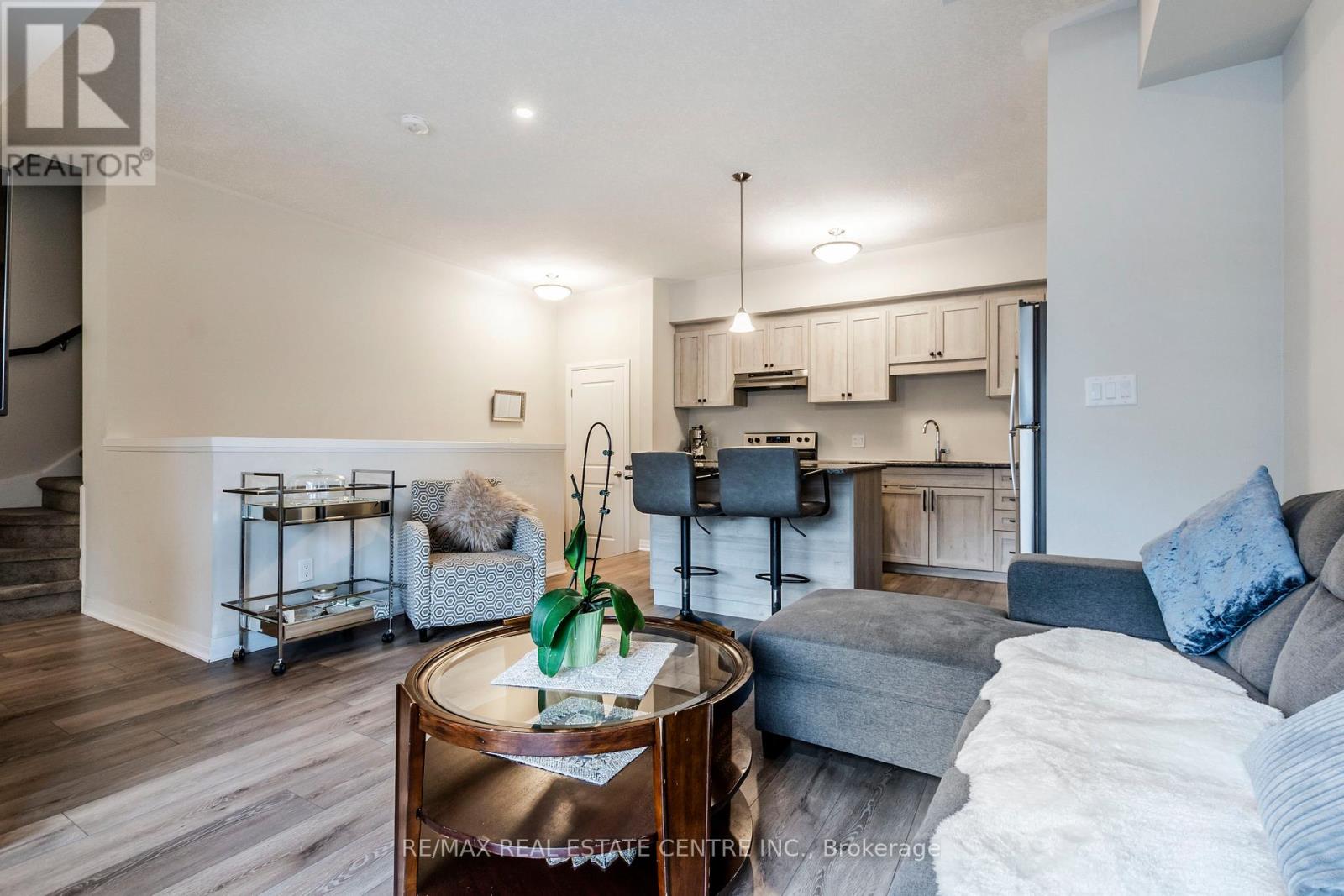95 - 25 Isherwood Avenue, Cambridge, Ontario  N1R 1B6 - Photo 12 - X12433620