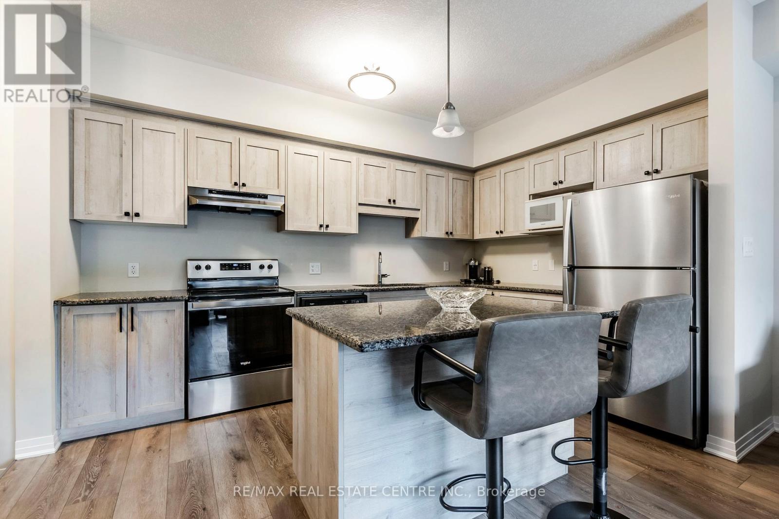 95 - 25 Isherwood Avenue, Cambridge, Ontario  N1R 1B6 - Photo 8 - X12433620