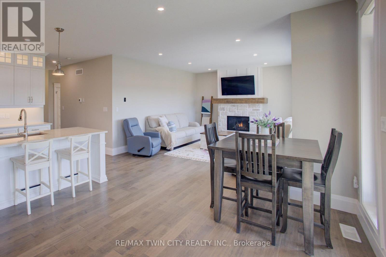 434 Normanton Street, Saugeen Shores, Ontario  N0H 2C3 - Photo 10 - X12433632