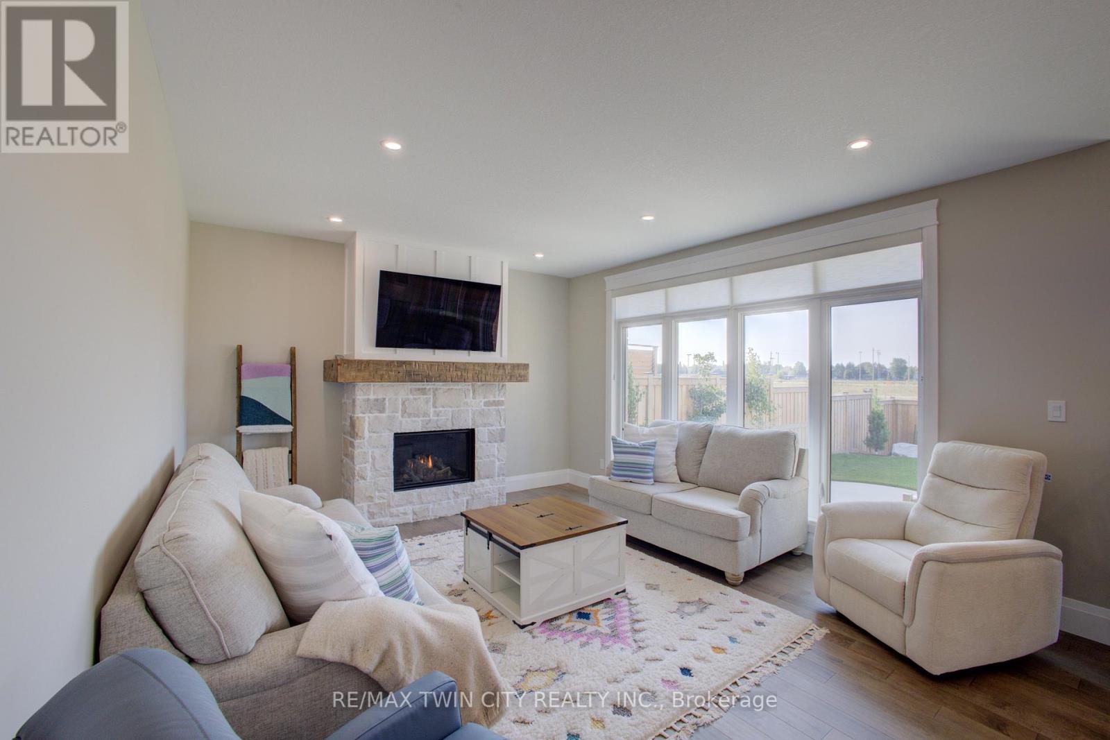 434 Normanton Street, Saugeen Shores, Ontario  N0H 2C3 - Photo 11 - X12433632