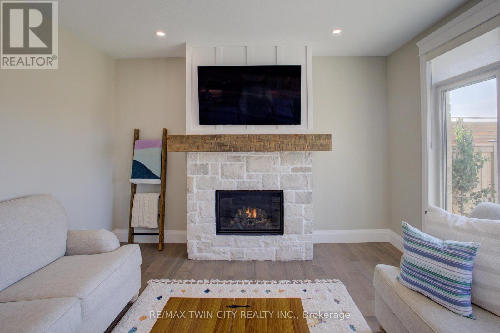 434 Normanton Street, Saugeen Shores, Ontario  N0H 2C3 - Photo 12 - X12433632