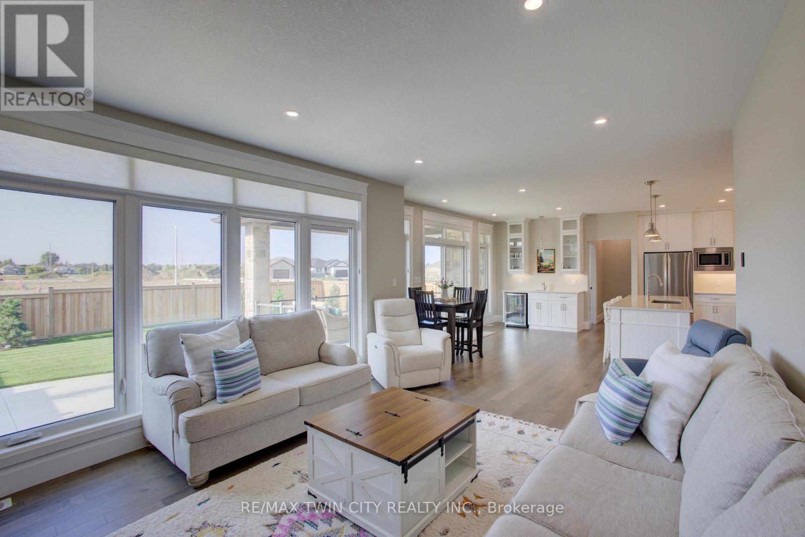 434 Normanton Street, Saugeen Shores, Ontario  N0H 2C3 - Photo 13 - X12433632