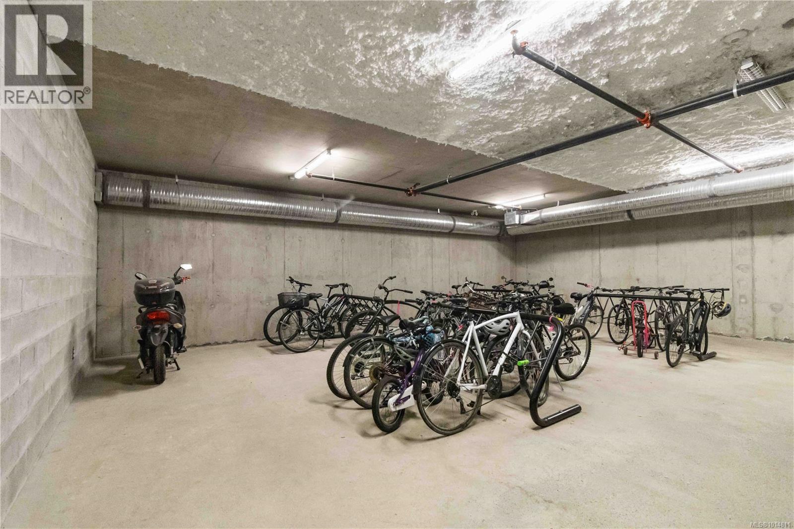 309 3815 Rowland Ave, Saanich, British Columbia V8Z 5Z4 - Photo 28 - 1014811