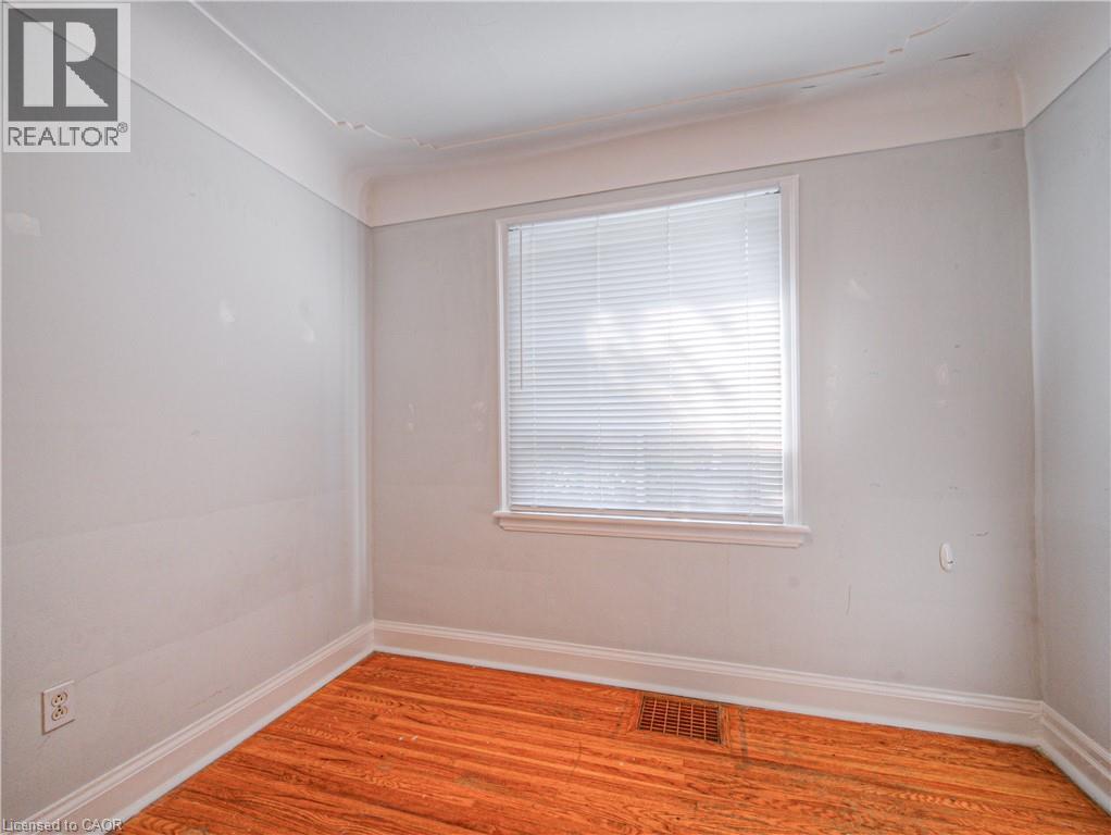 77 Emerson Street, Hamilton, Ontario  L8S 2X5 - Photo 16 - 40772908