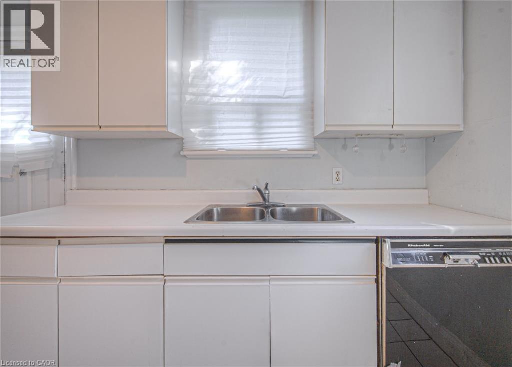 77 Emerson Street, Hamilton, Ontario  L8S 2X5 - Photo 21 - 40772908
