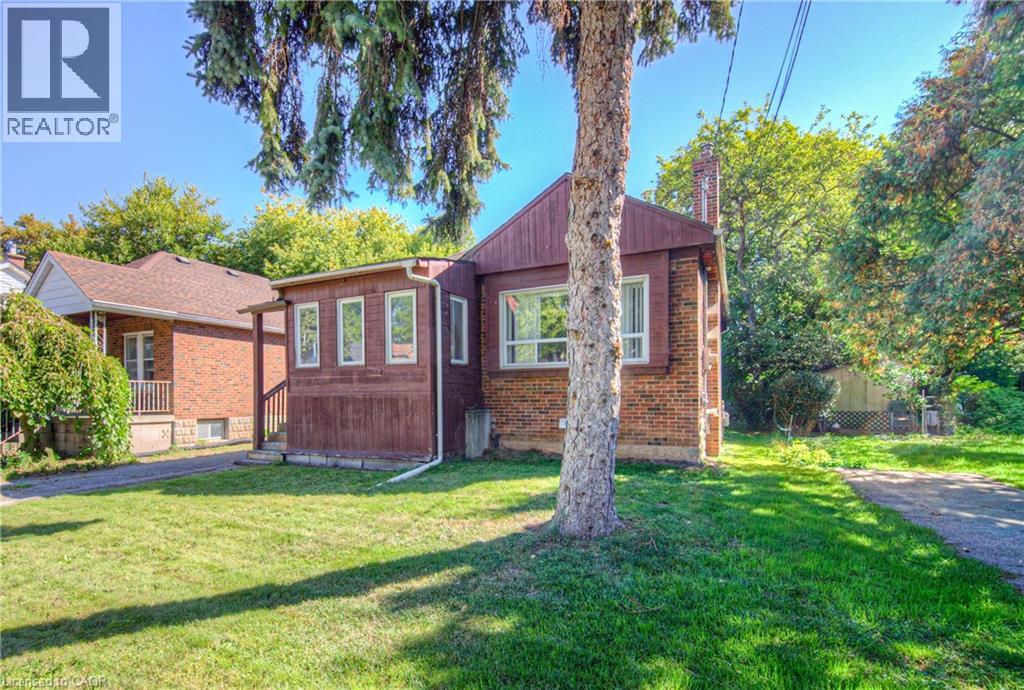 77 Emerson Street, Hamilton, Ontario  L8S 2X5 - Photo 4 - 40772908