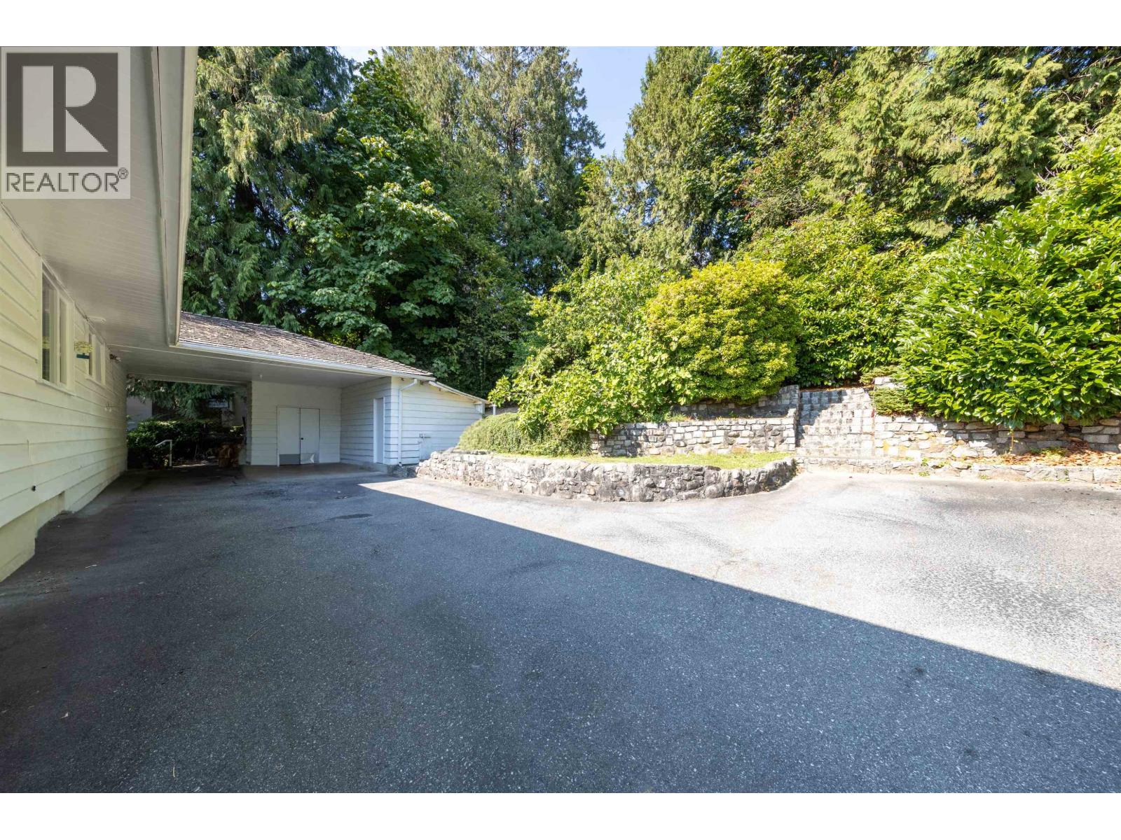 1895 Rosebery Avenue, West Vancouver, British Columbia  V7V 2Z5 - Photo 8 - R3049677