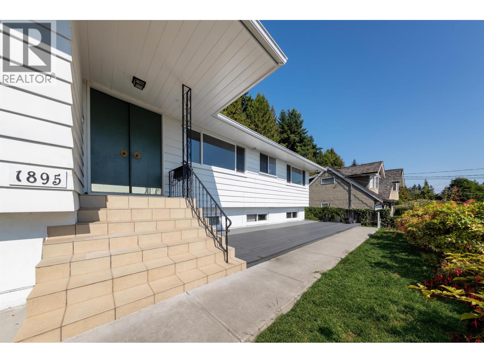 1895 Rosebery Avenue, West Vancouver, British Columbia  V7V 2Z5 - Photo 4 - R3049677