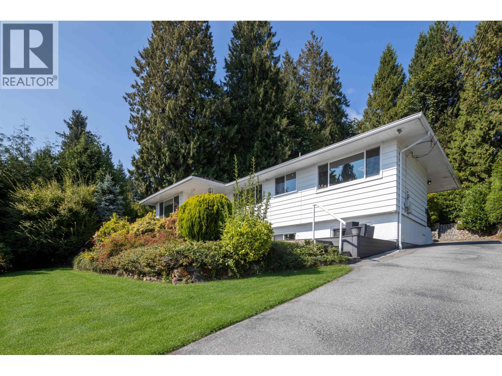 1895 Rosebery Avenue, West Vancouver, British Columbia  V7V 2Z5 - Photo 5 - R3049677