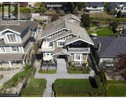 1361 LAWSON AVENUE, West Vancouver, British Columbia