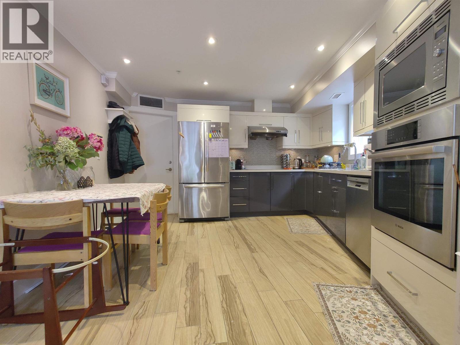 2055 Triumph Street, Vancouver, British Columbia  V5L 1K7 - Photo 3 - R3053208