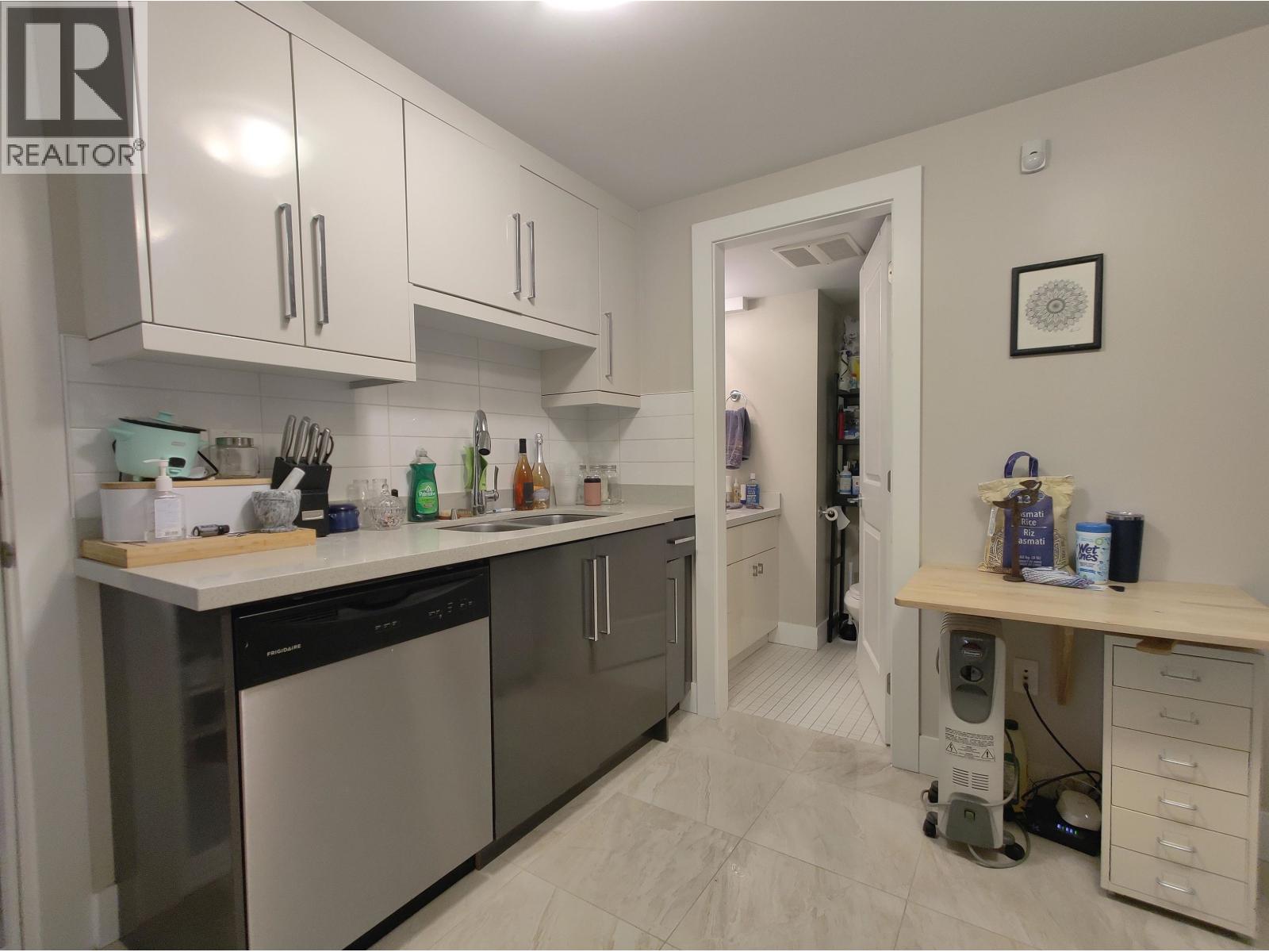 2055 Triumph Street, Vancouver, British Columbia  V5L 1K7 - Photo 30 - R3053208