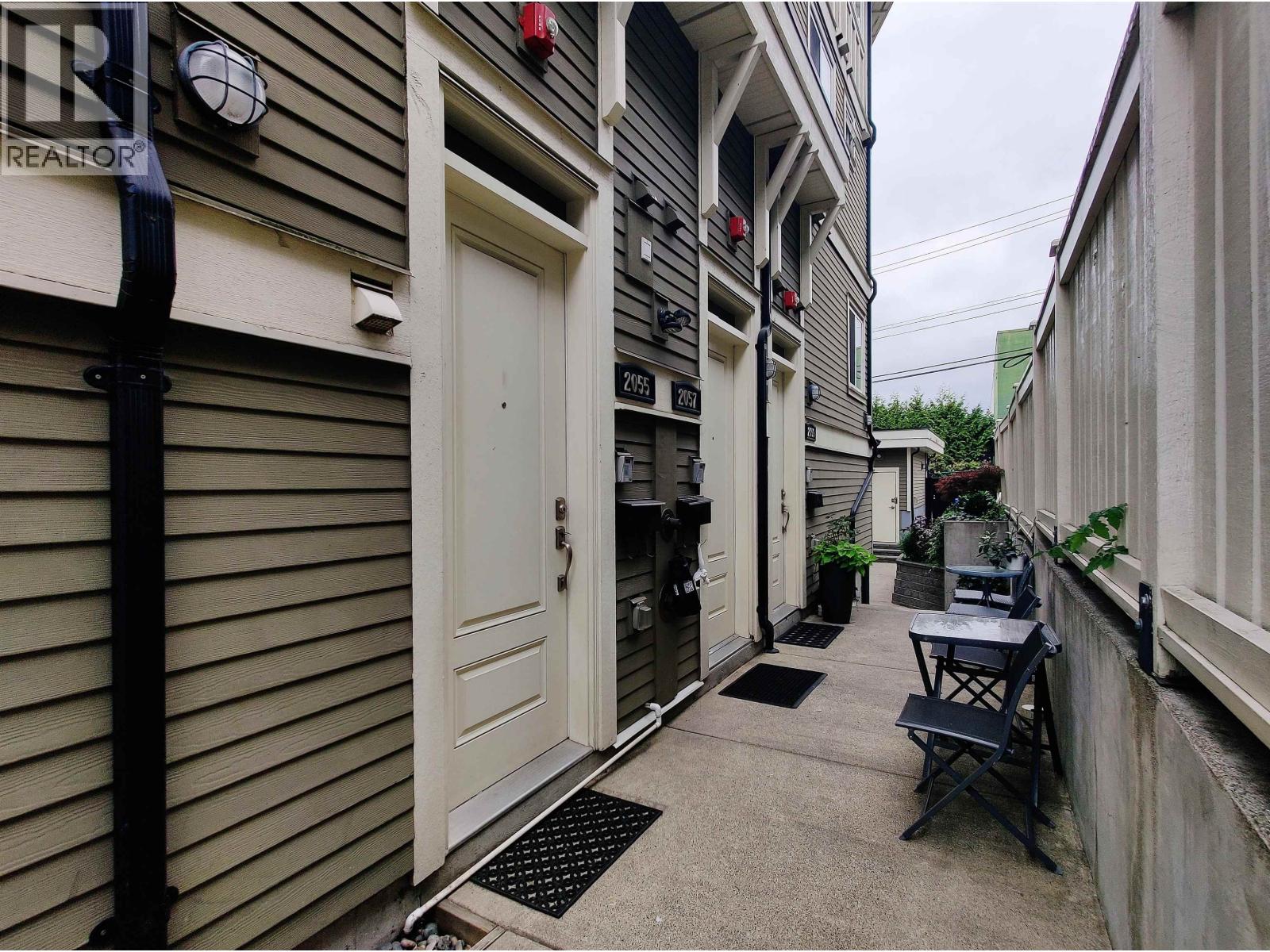 2055 Triumph Street, Vancouver, British Columbia  V5L 1K7 - Photo 5 - R3053208