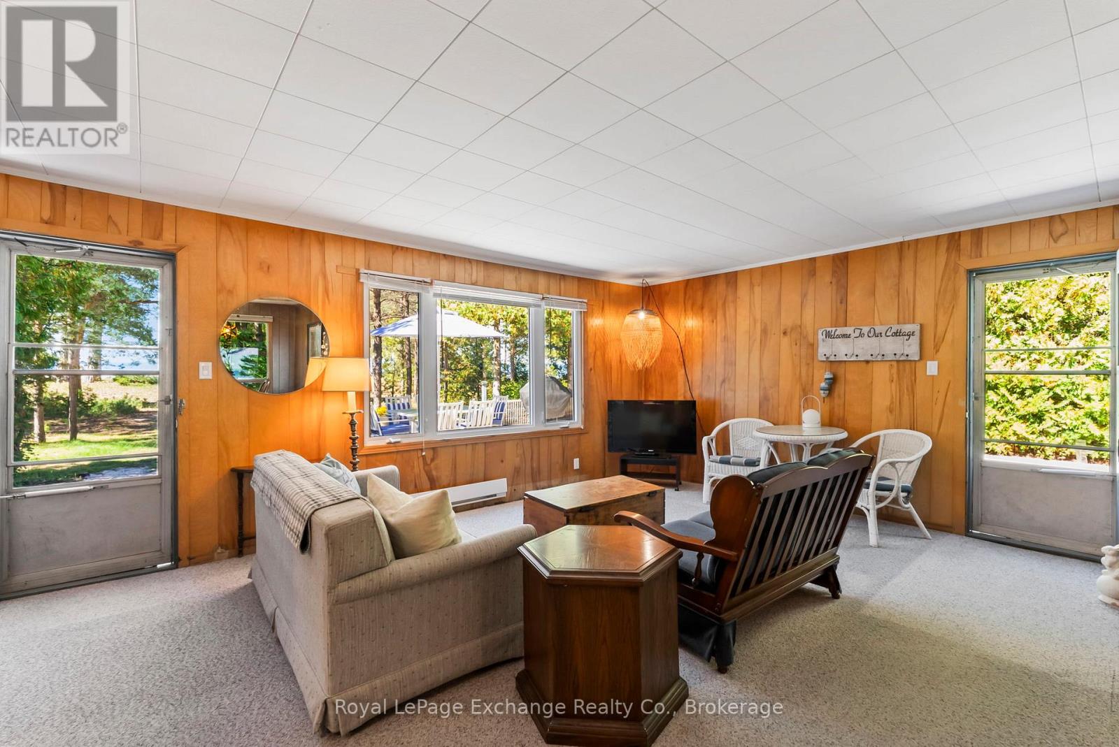 10 Edgemere Avenue, Kincardine, Ontario  N2Z 2X6 - Photo 8 - X12433675