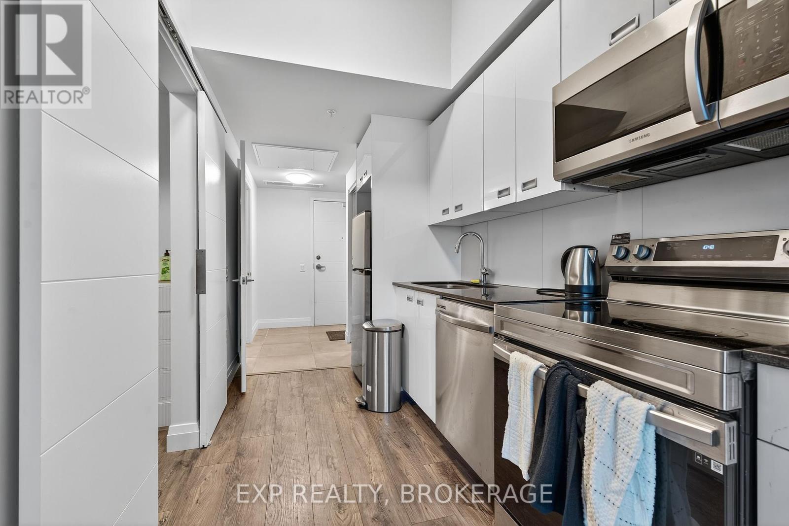 407 - 652 Princess Street, Kingston, Ontario  K7L 1E5 - Photo 8 - X12433653